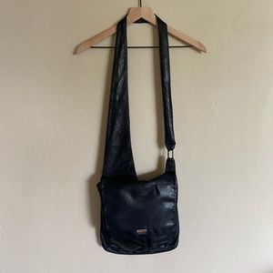 Vintage Leather Perlina Cross Body Purse
